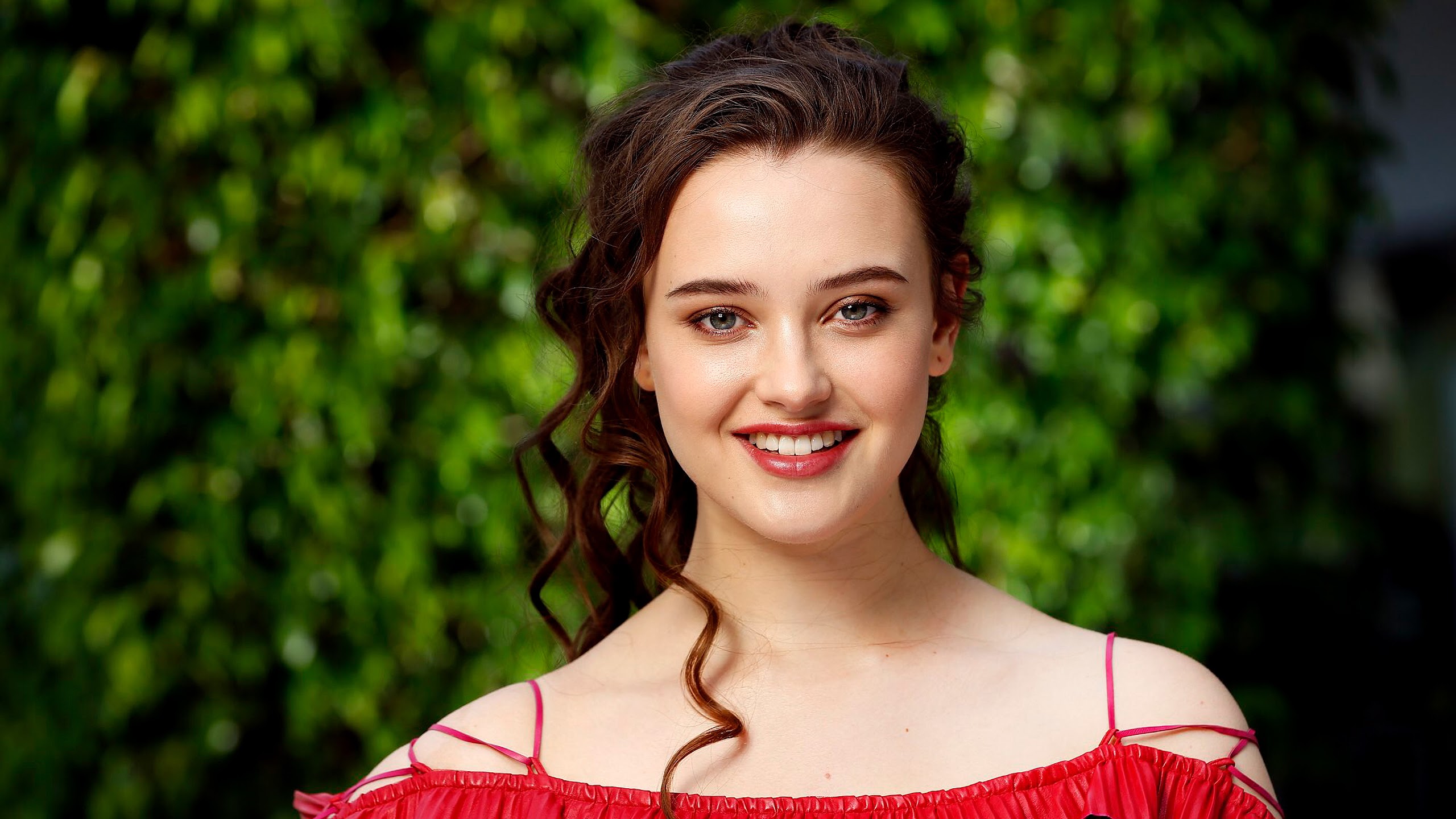 Katherine Langford Smile 2020 Wallpapers