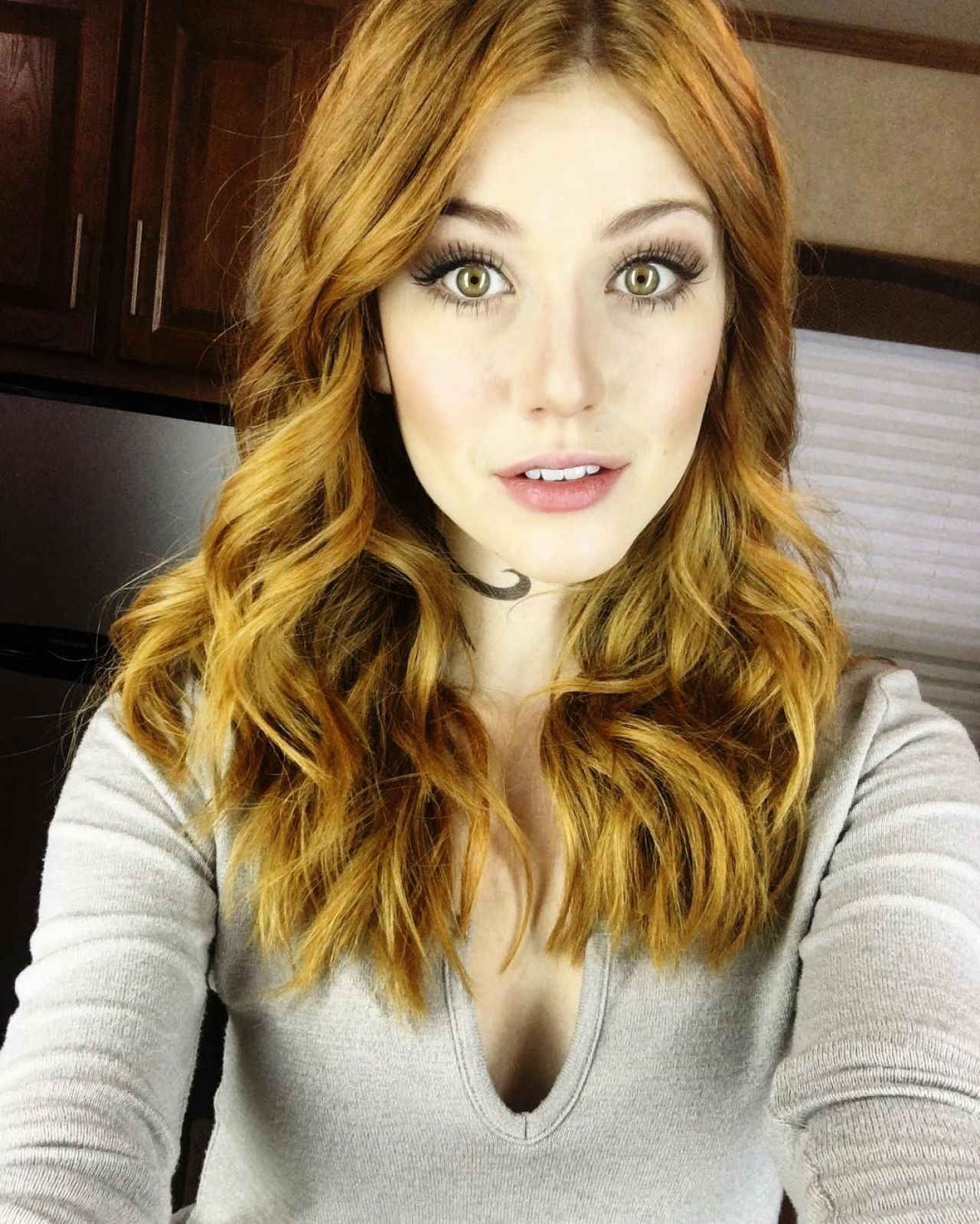 Katherine McNamara 2017 Wallpapers