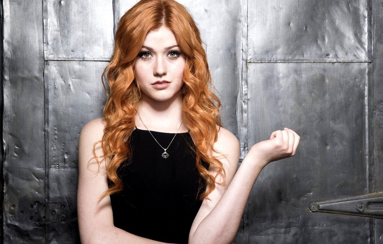 Katherine McNamara 2018 Wallpapers