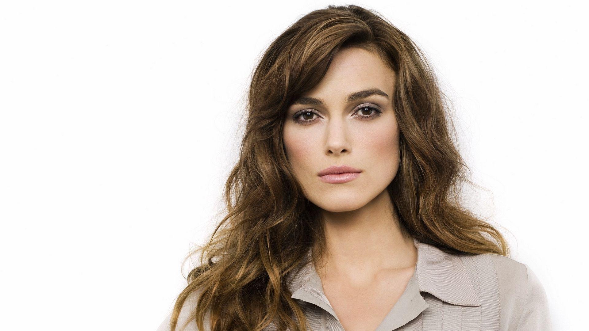 Keira Knightley Portrait 2018 Wallpapers