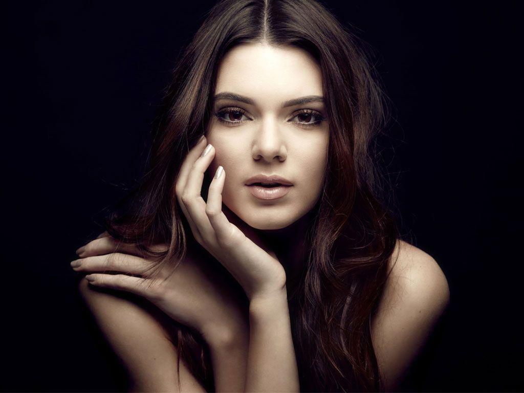 Kendall Jenner 2017 Portrait Wallpapers