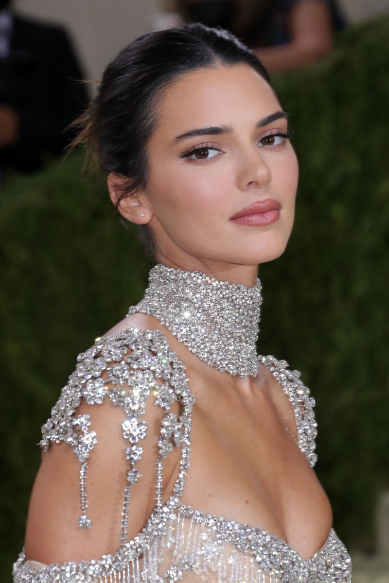 Kendall Jenner 2021 HD Model Wallpapers