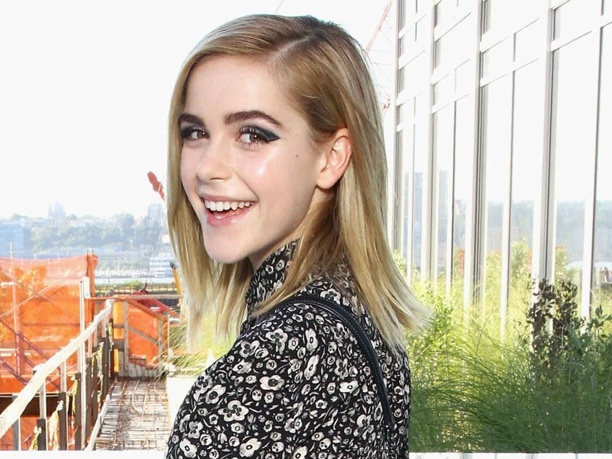 Kiernan Shipka Smile Wallpapers