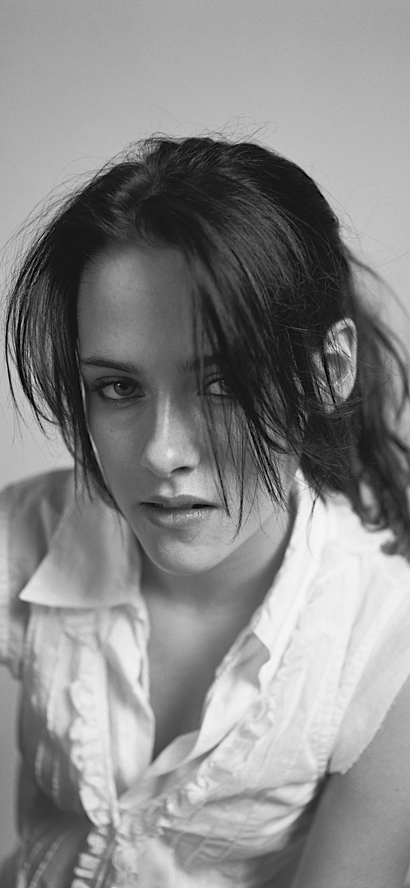 Kristen Stewart Brunette Black and White Wallpapers