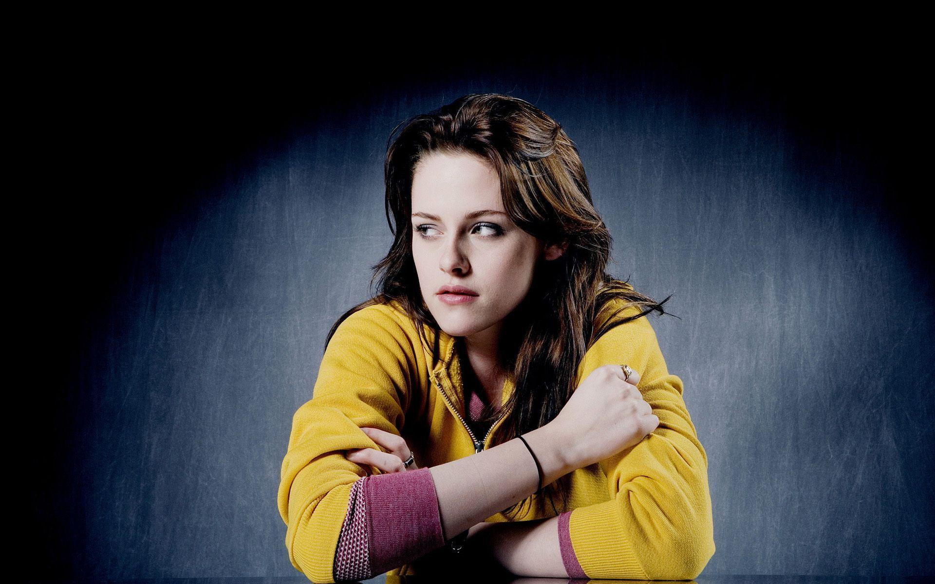 Kristen Stewart Cool Wallpapers