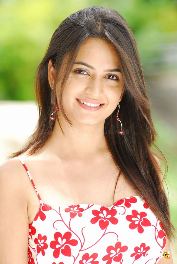 Kriti Kharbanda Wallpapers