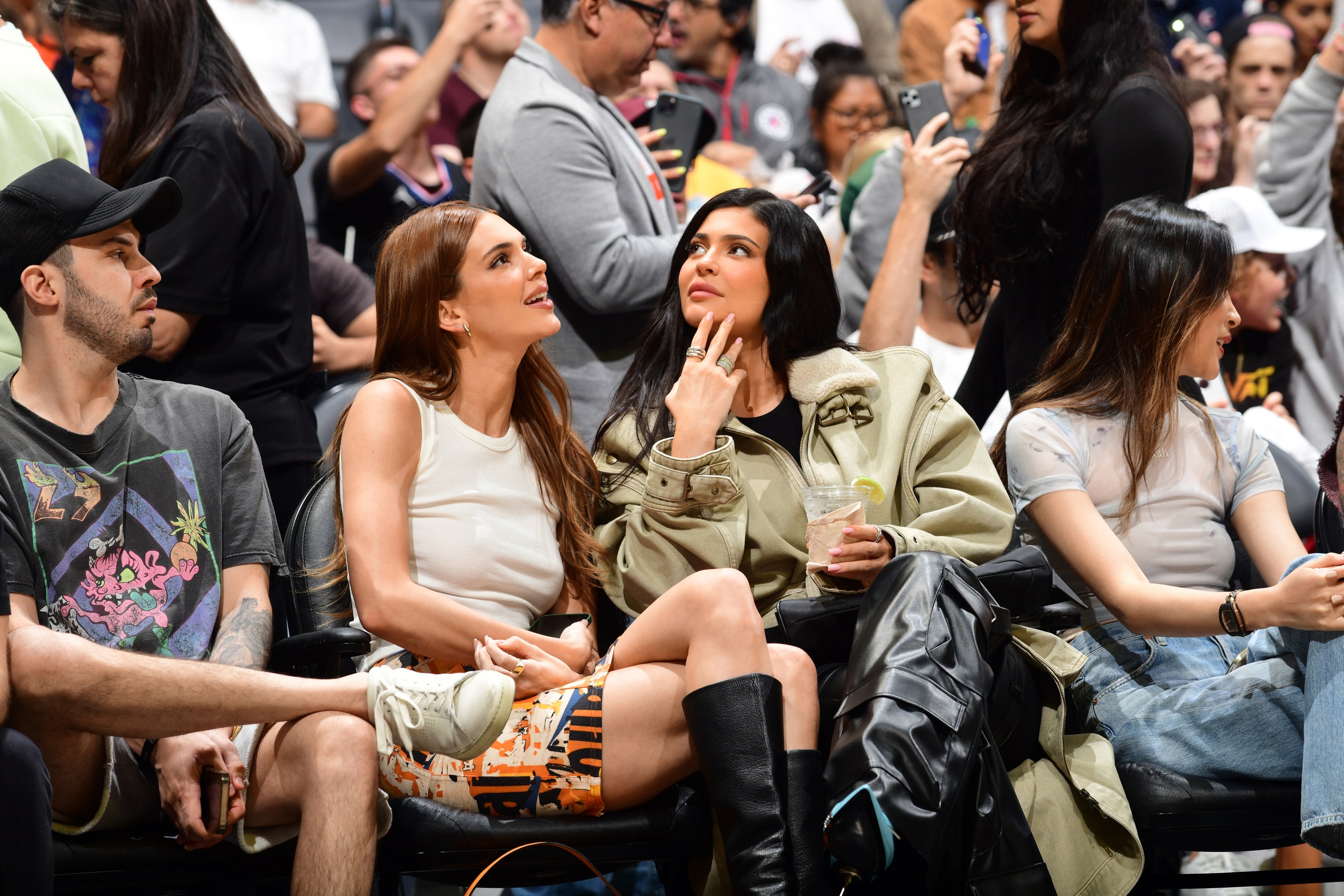 Kylie Jenner And Kendall Jenner Wallpapers