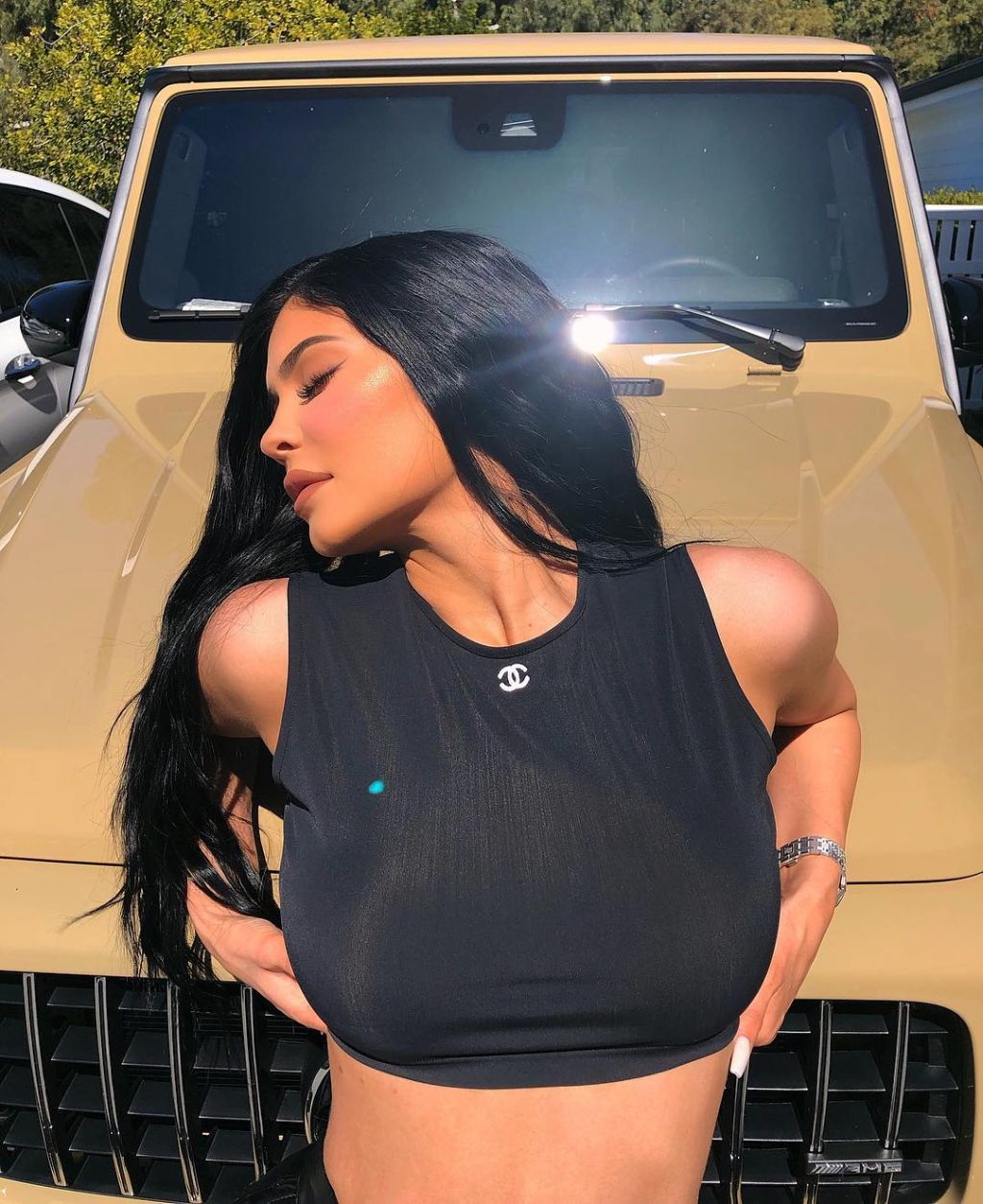 Kylie Jenner Car Shoot New Wallpapers