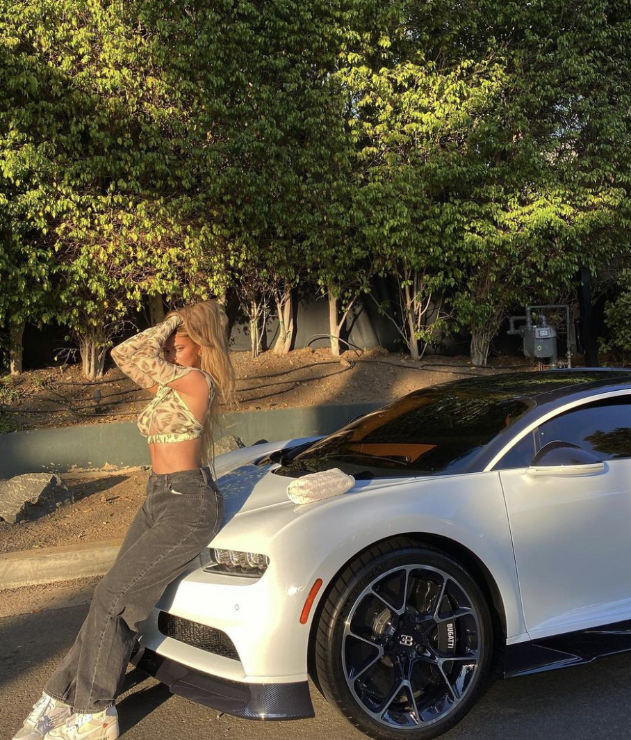 Kylie Jenner Car Shoot New Wallpapers