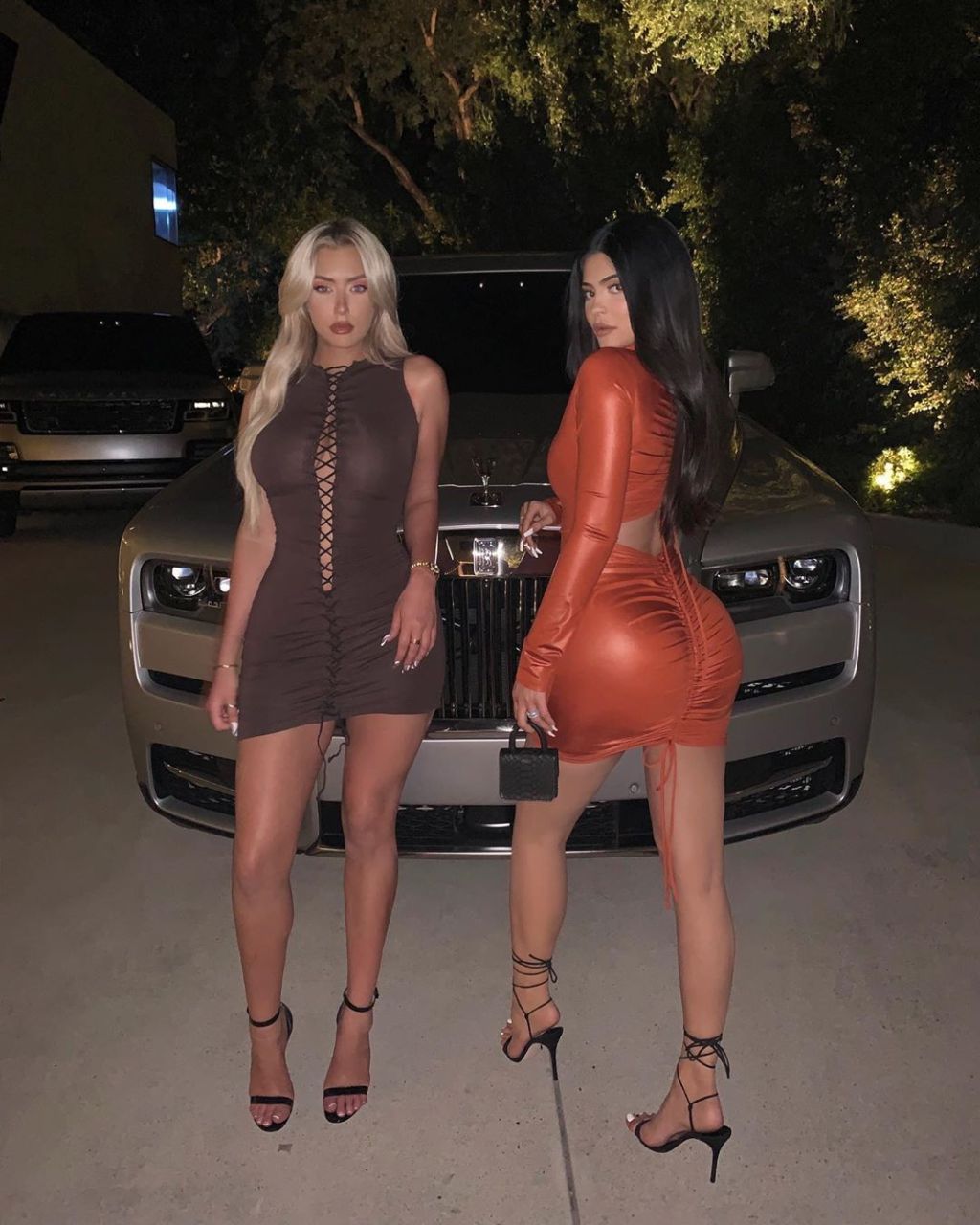 Kylie Jenner Car Shoot New Wallpapers