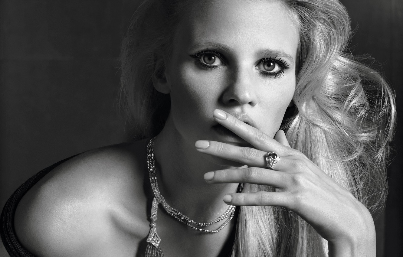 Lara Stone Wallpapers