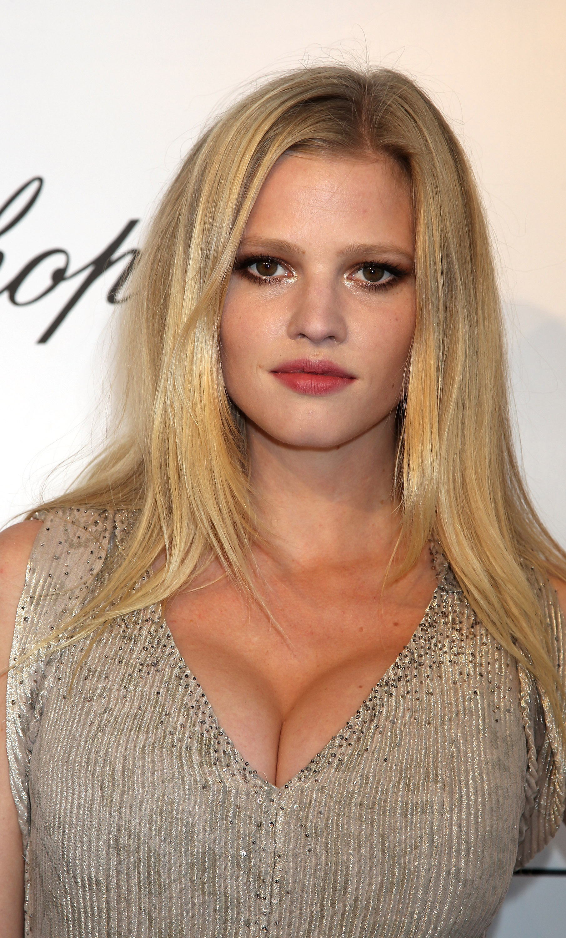 Lara Stone Wallpapers