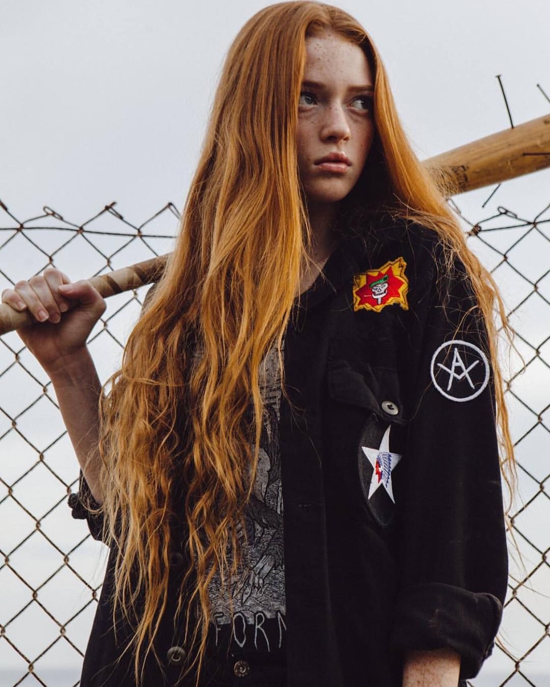 Larsen Thompson Wallpapers