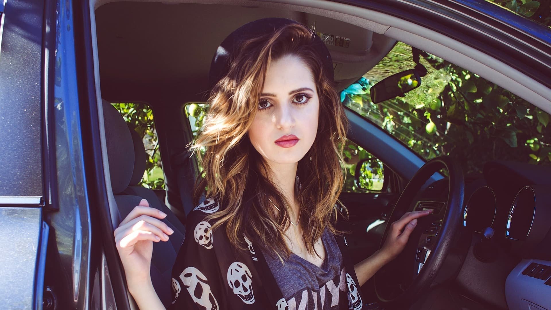 Laura Marano 4K 2020 Wallpapers