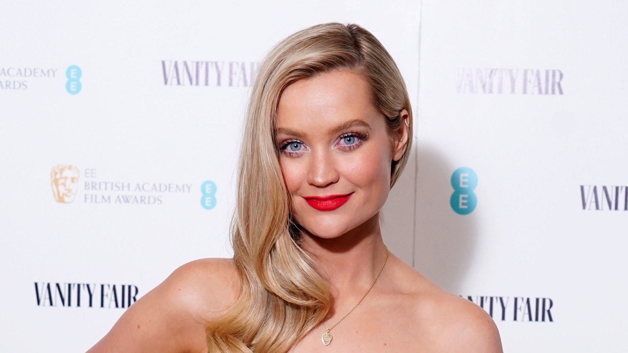 Laura Whitmore Wallpapers