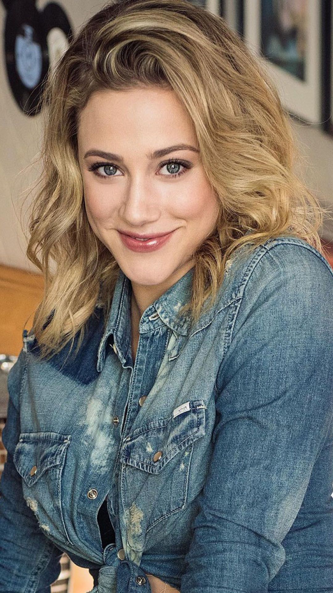 Lili Reinhart 4k Wallpapers