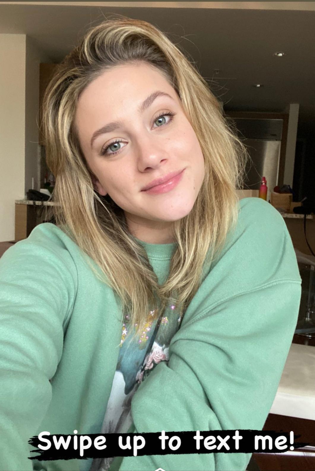 Lili Reinhart Cute Wallpapers