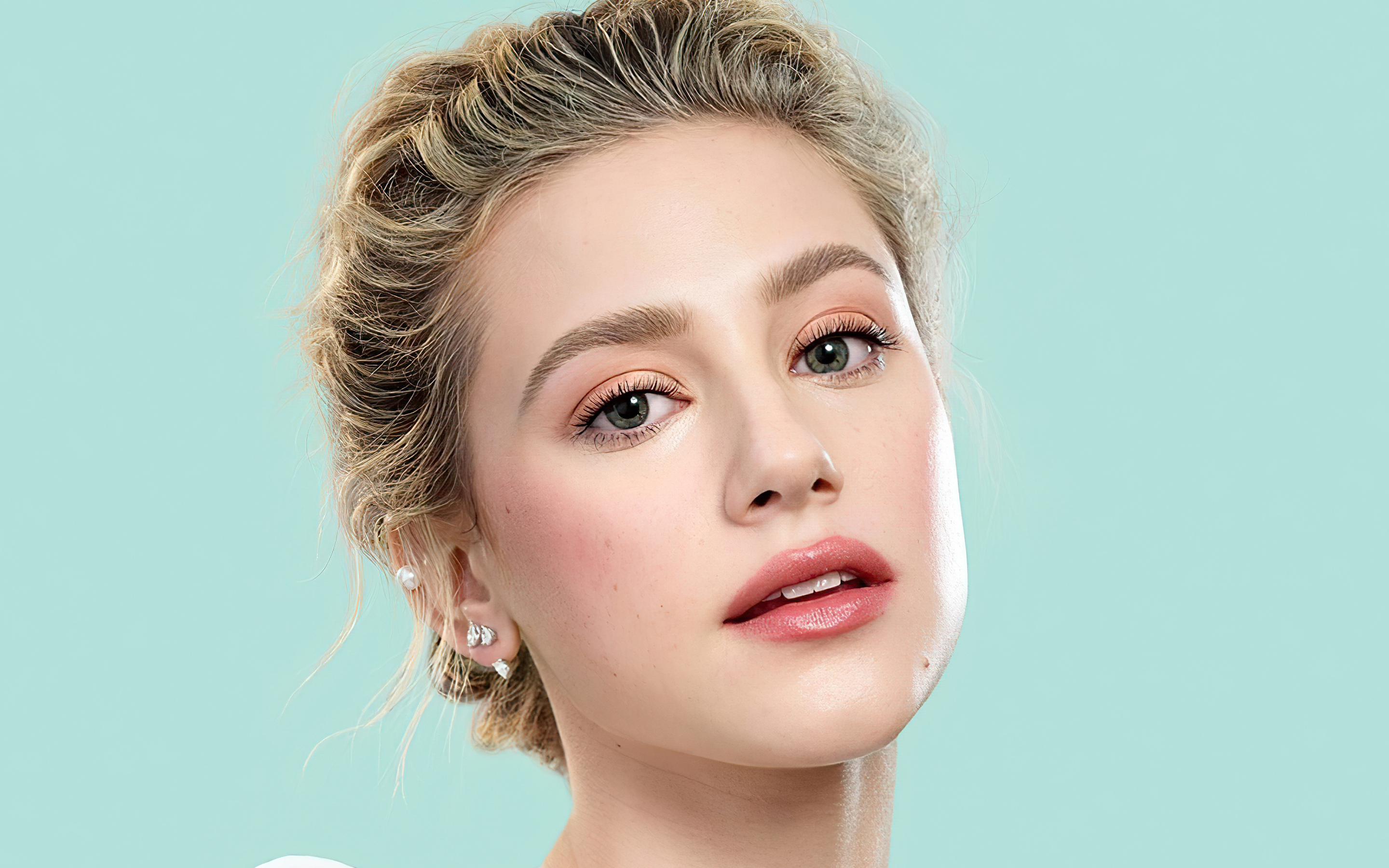 Lili Reinhart Green Eyes Wallpapers