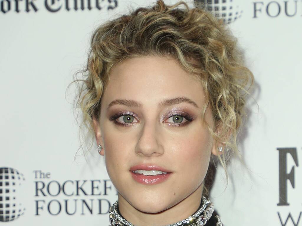 Lili Reinhart Green Eyes Wallpapers