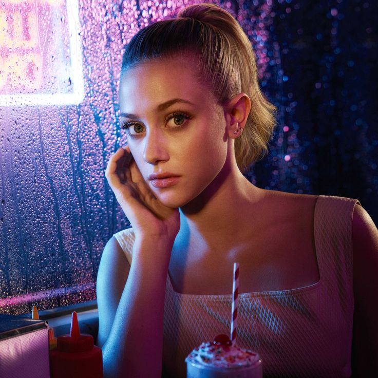 Lili Reinhart Riverdale Actress Wallpapers