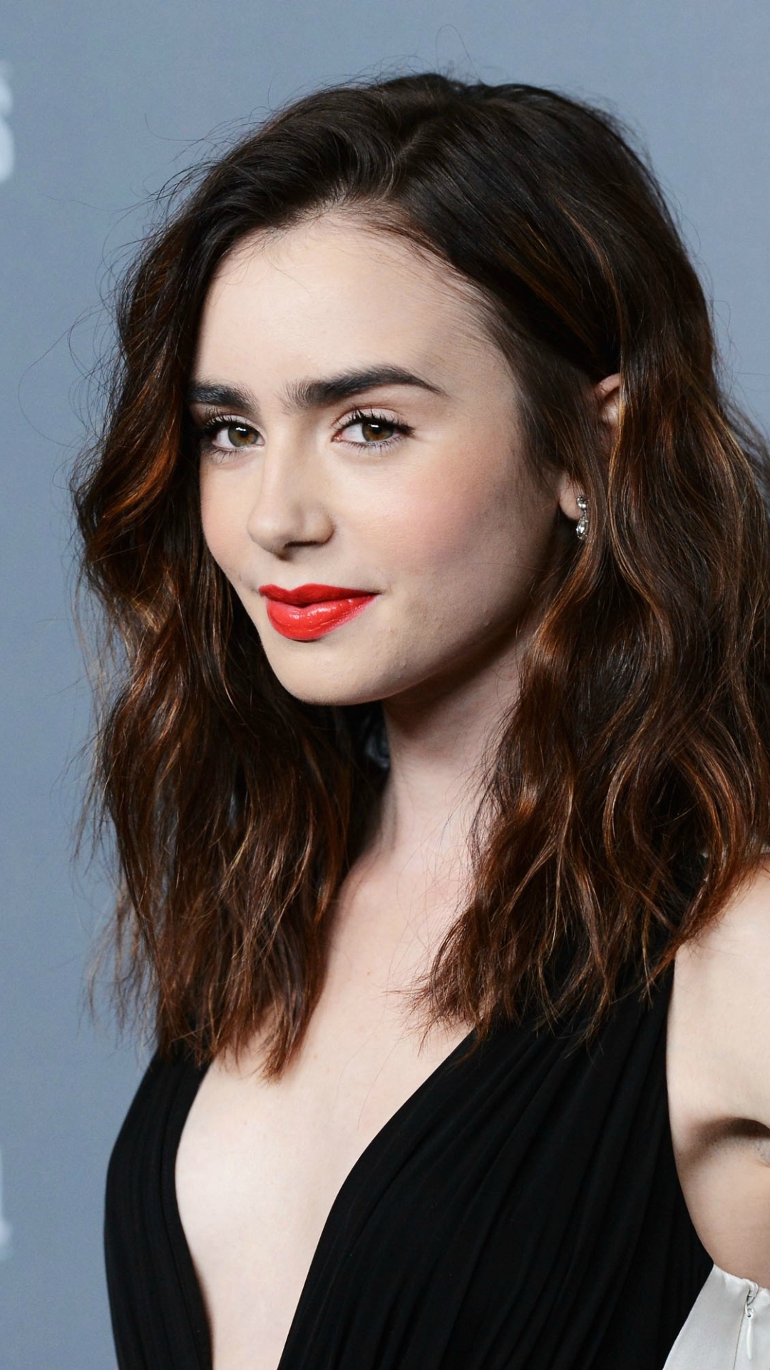 Lily Collins Wallpapers