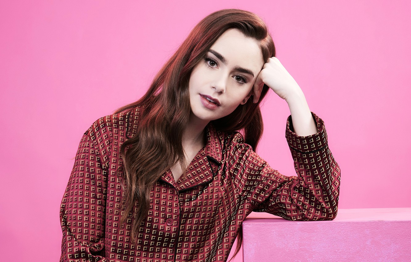 Lily Collins Actress Wallpapers