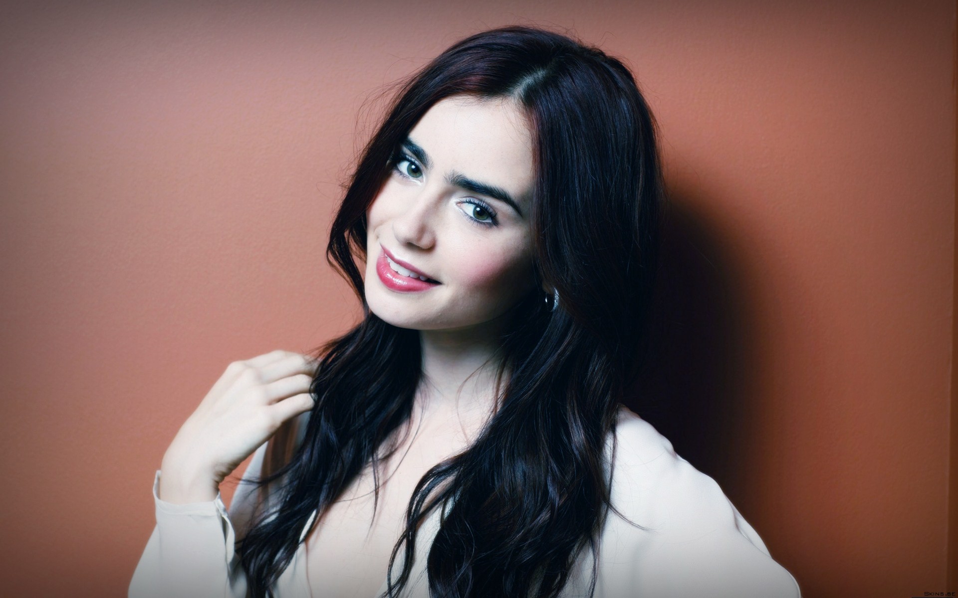 Lily Collins Actress Wallpapers