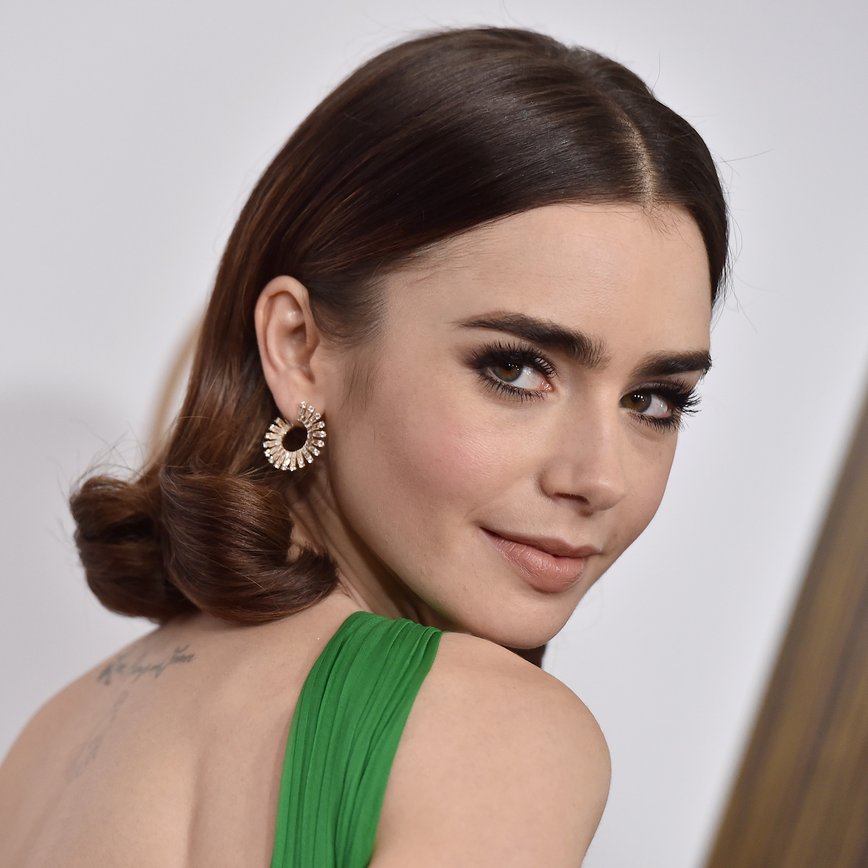 Lily Collins Cute British Wallpapers