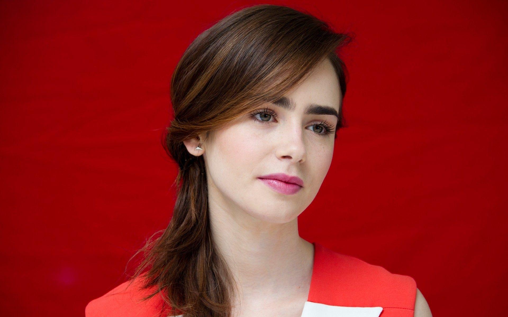 Lily Collins Red HD Wallpapers