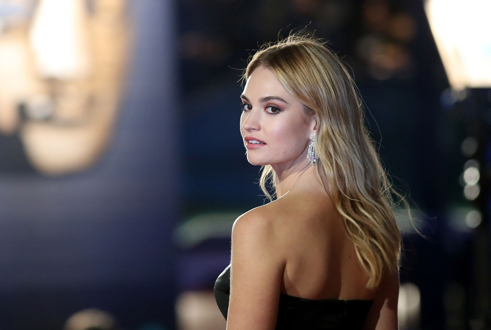 Lily James Wallpapers