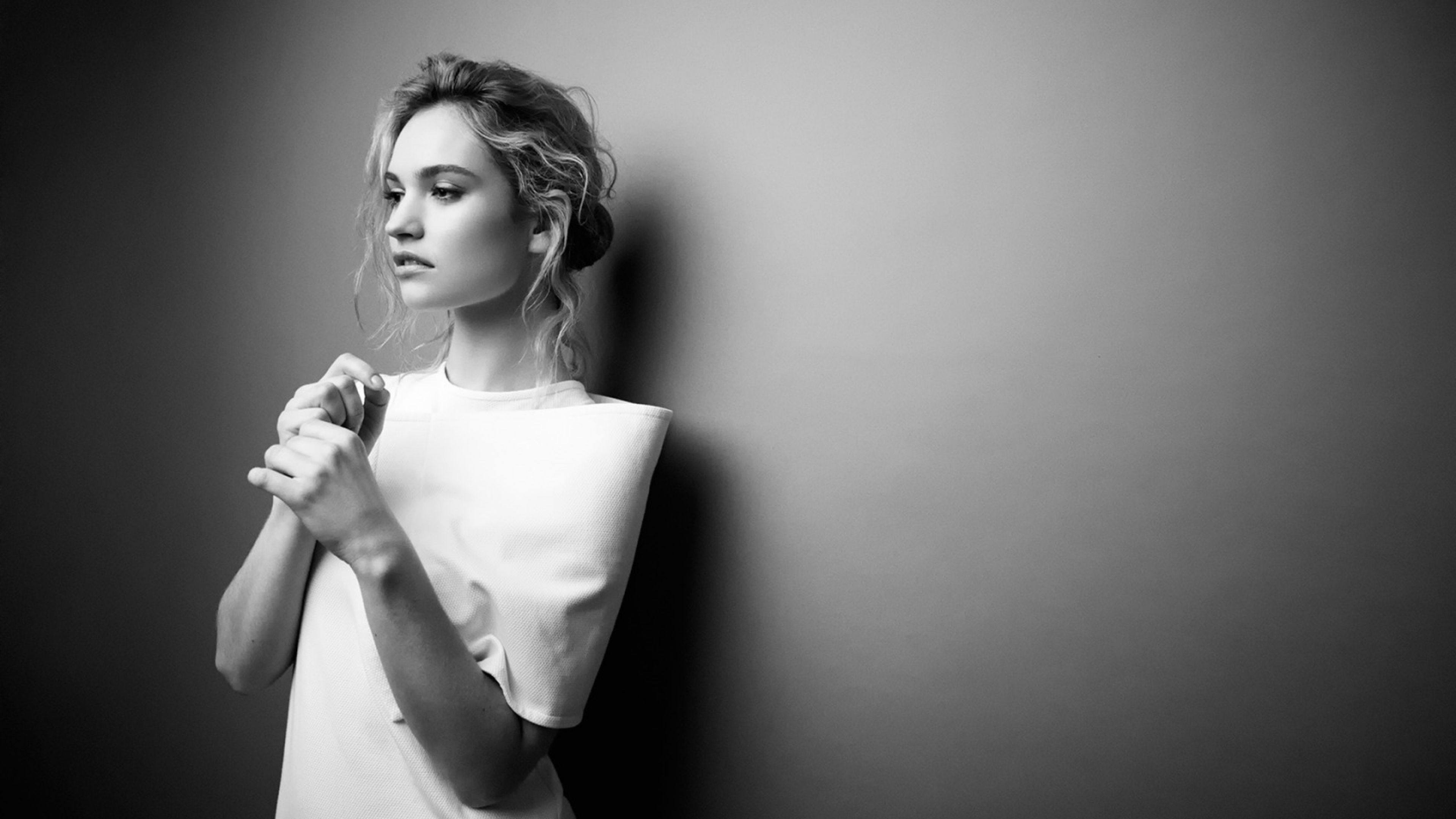 Lily James Wallpapers