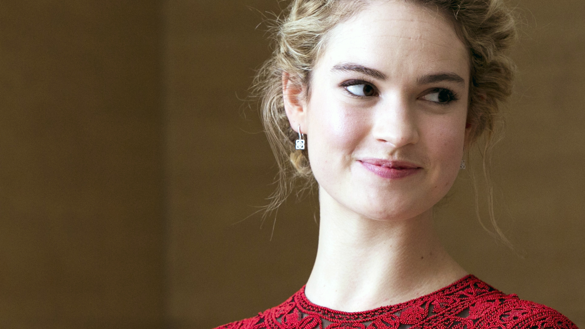 Lily James Wallpapers