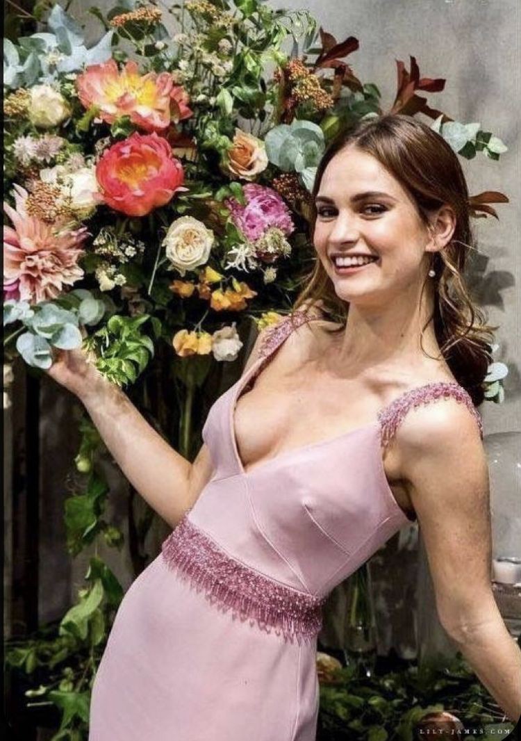 Lily James Hot Wallpapers