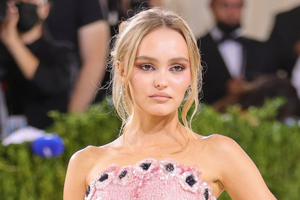 Lily Rose Depp 2019 Wallpapers