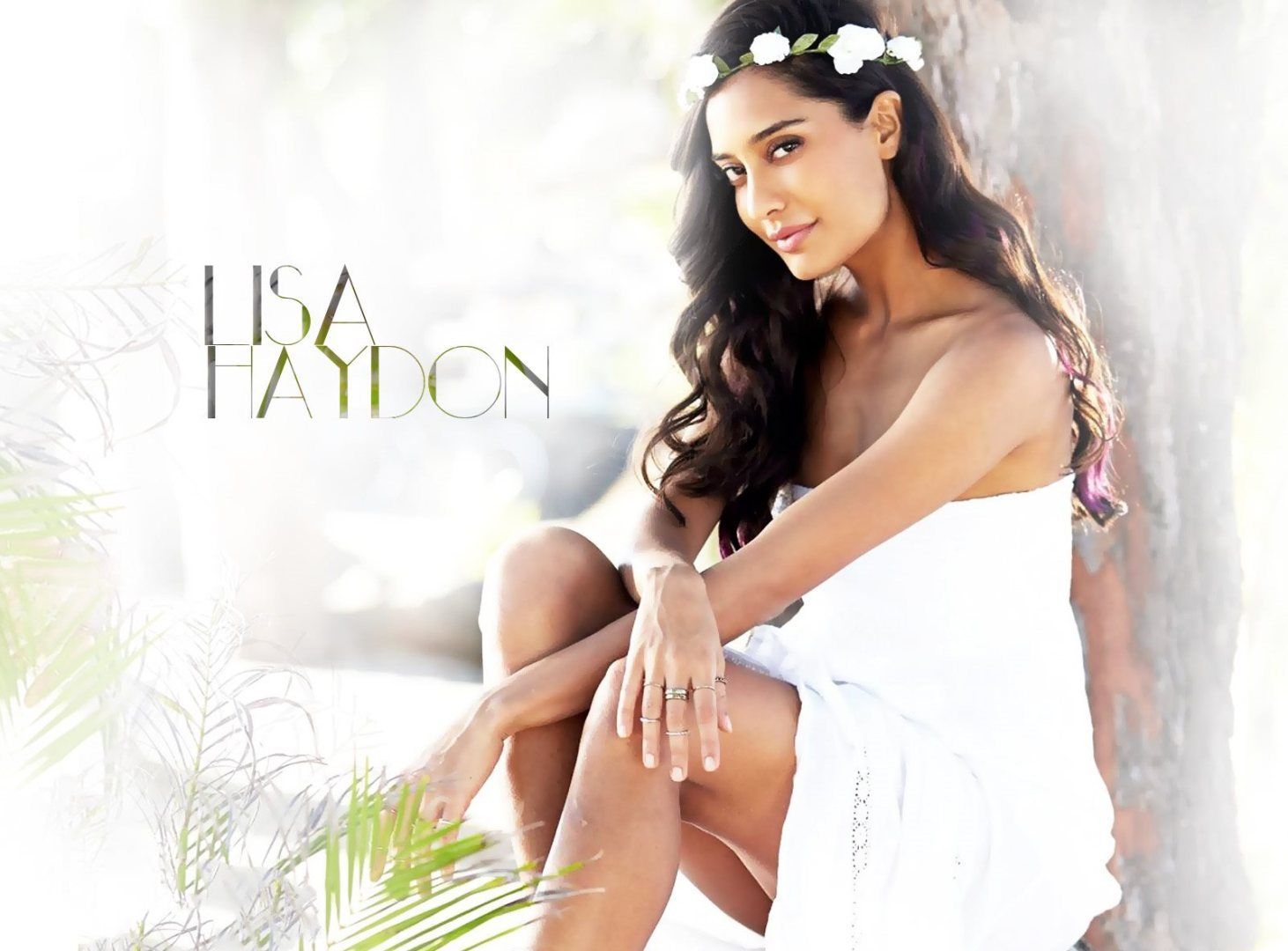 Lisa Haydon Wallpapers