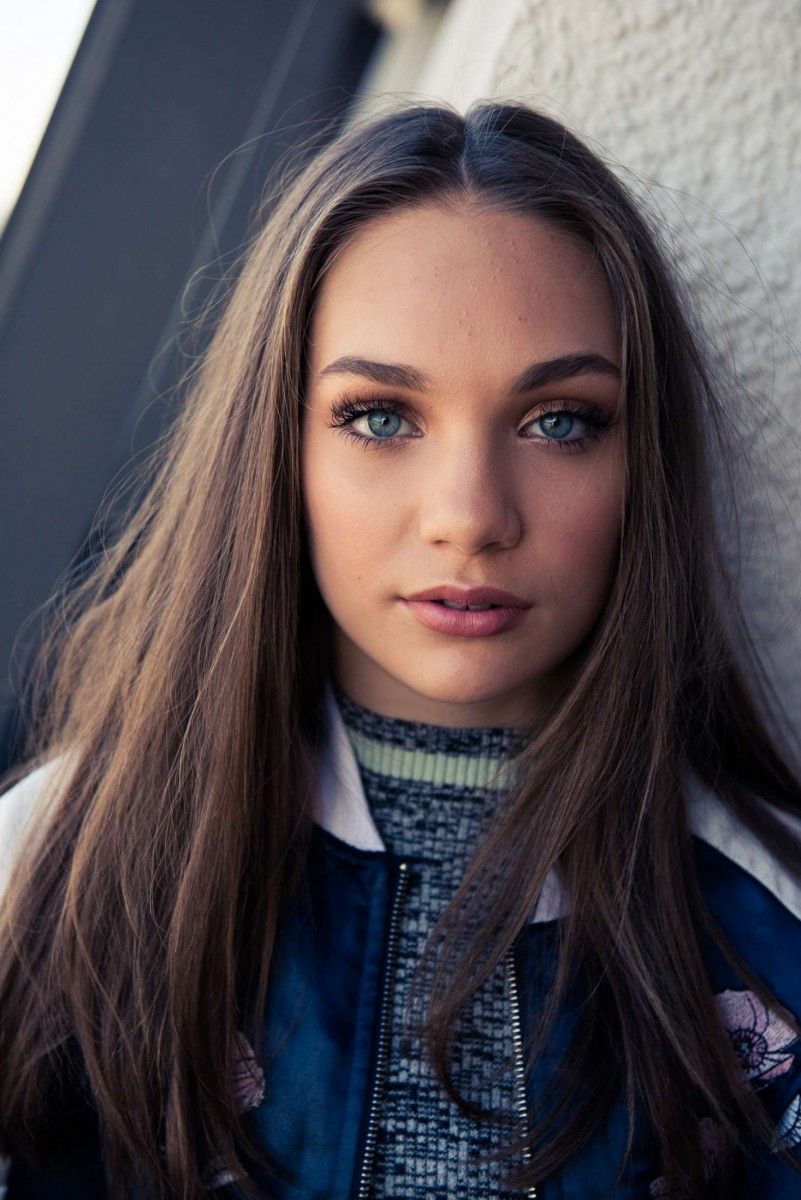 Maddie Ziegler New Wallpapers