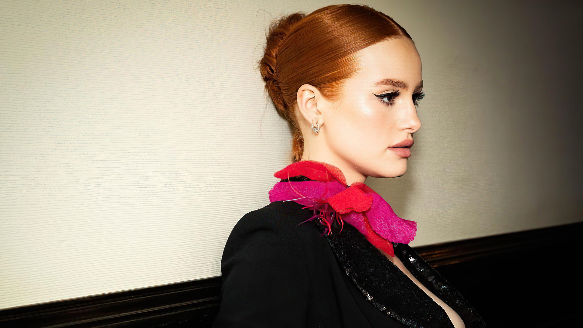 Madelaine Petsch New Wallpapers