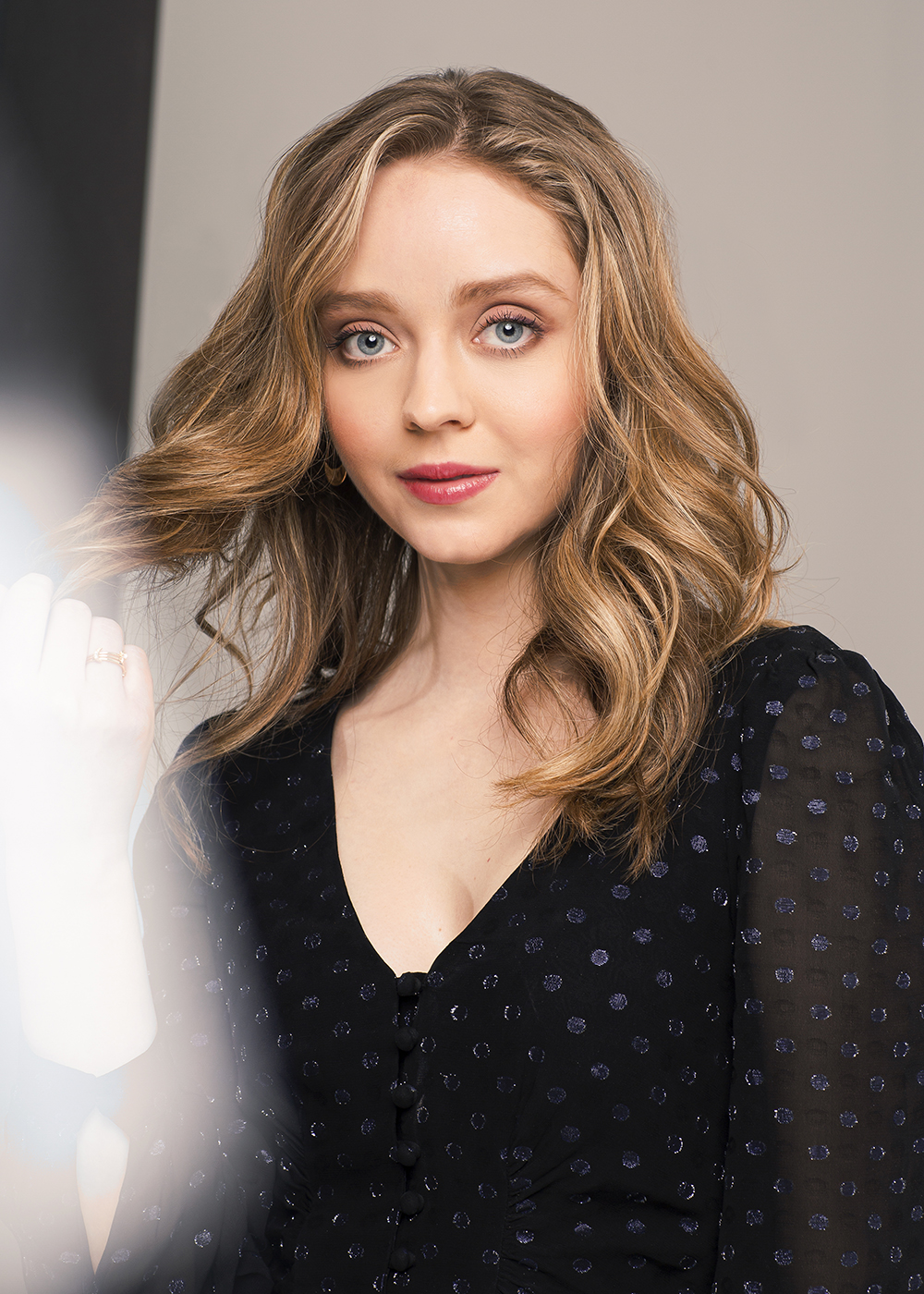 Madeleine Arthur Actress 2021 Wallpapers