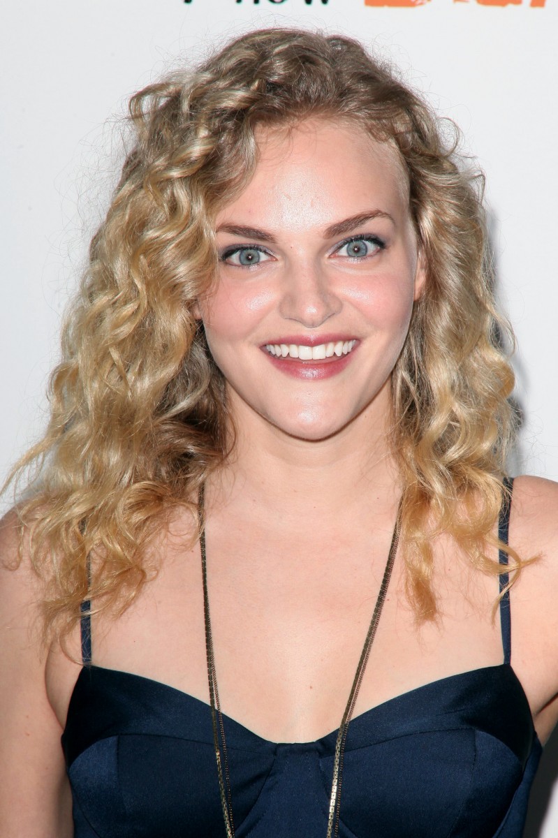 Madeline Brewer 2019 Wallpapers