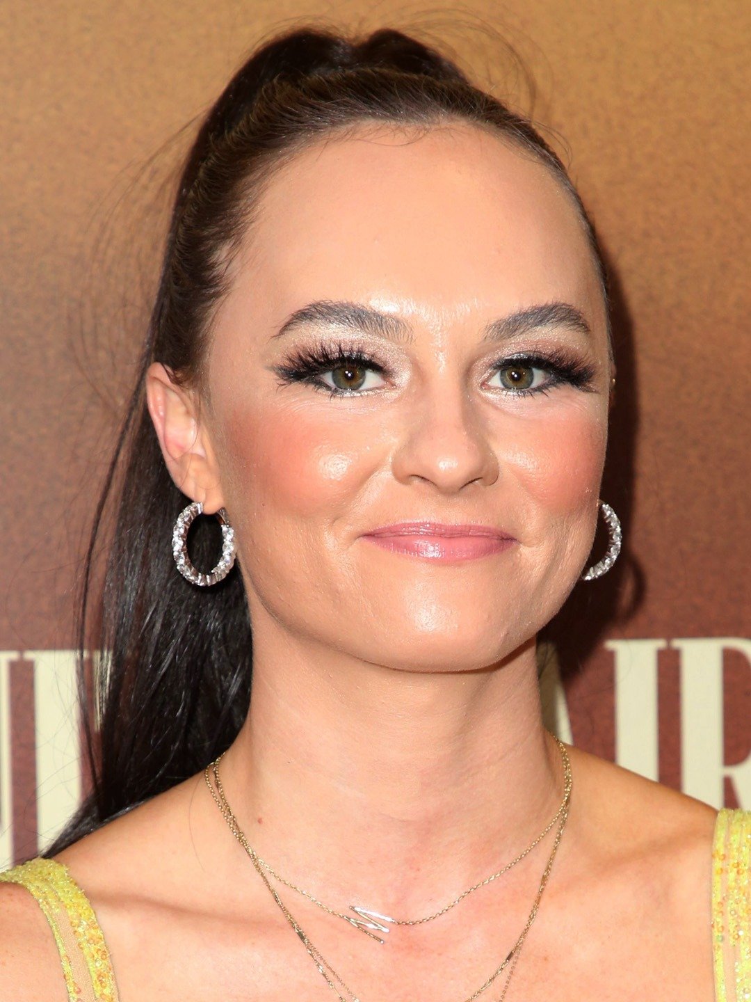 Madeline Carroll Wallpapers