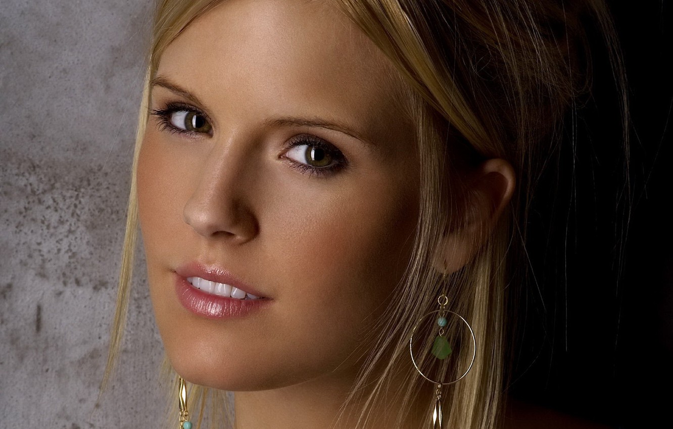 Maggie Grace Wallpapers