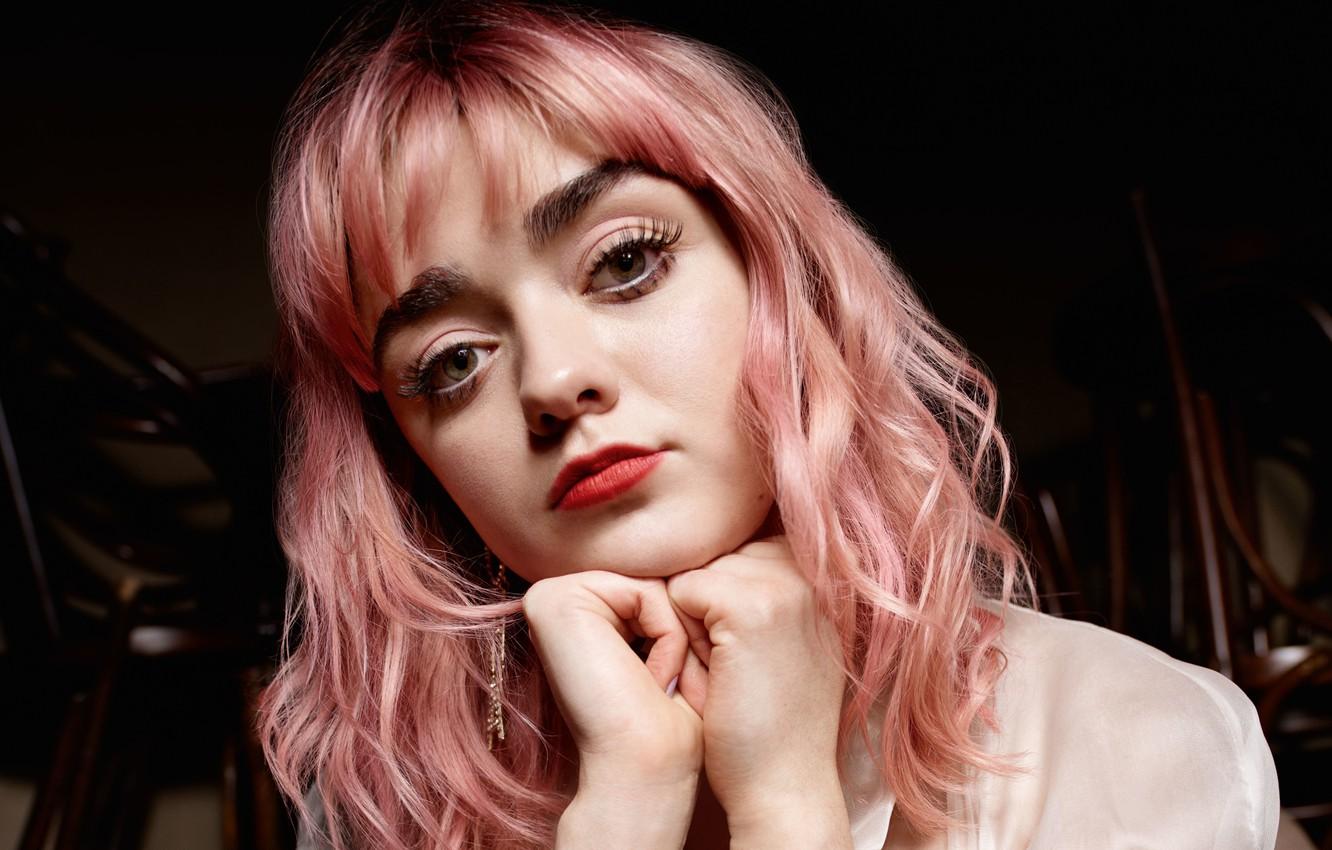 Maisie Williams Pink Hair Wallpapers