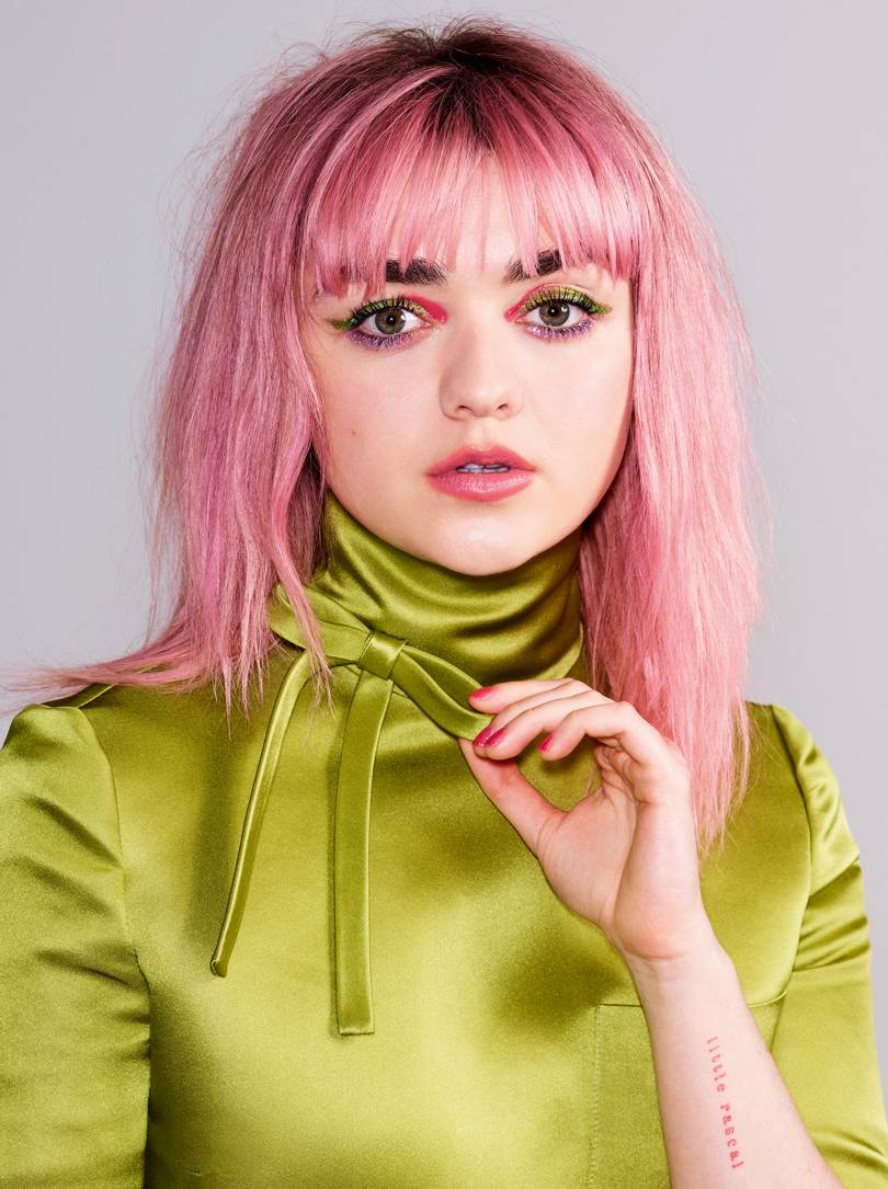 Maisie Williams Pink Hair Wallpapers