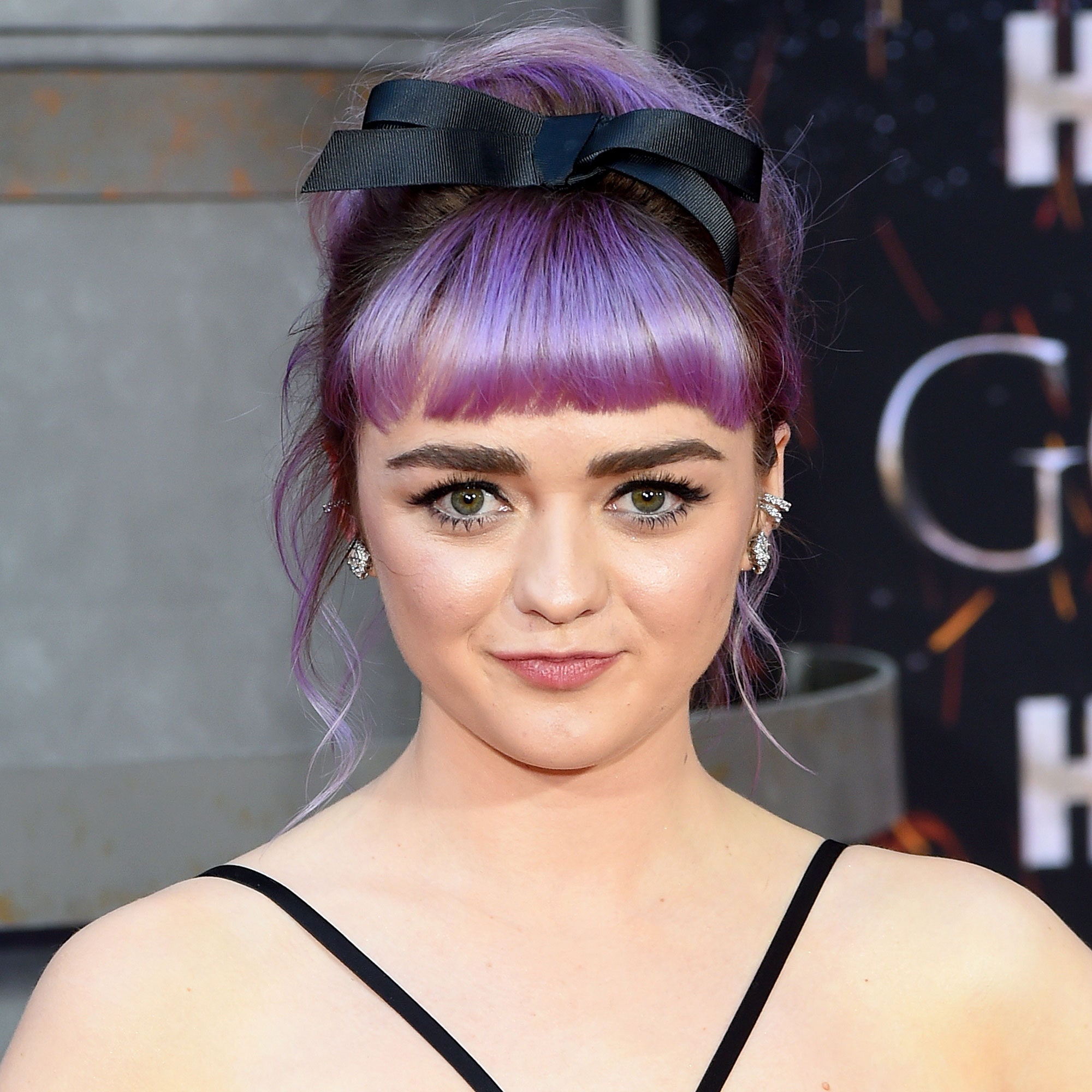 Maisie Williams Pink Hair Wallpapers