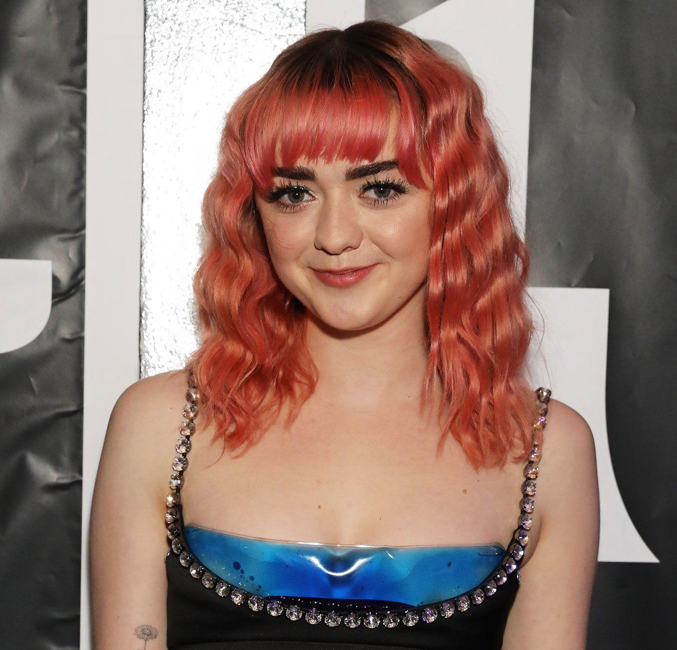 Maisie Williams Pink Hair Wallpapers