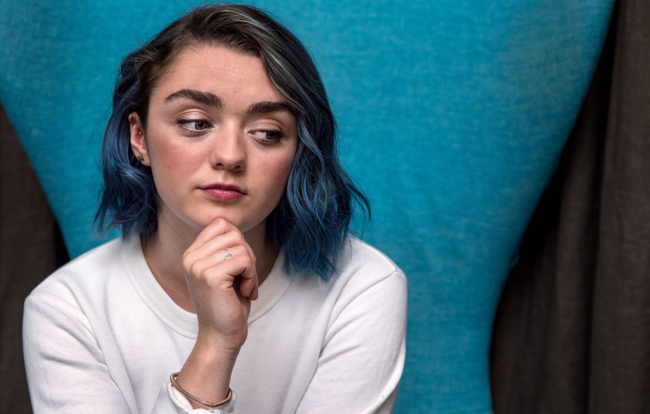 Maisie Williams S Magazine Wallpapers