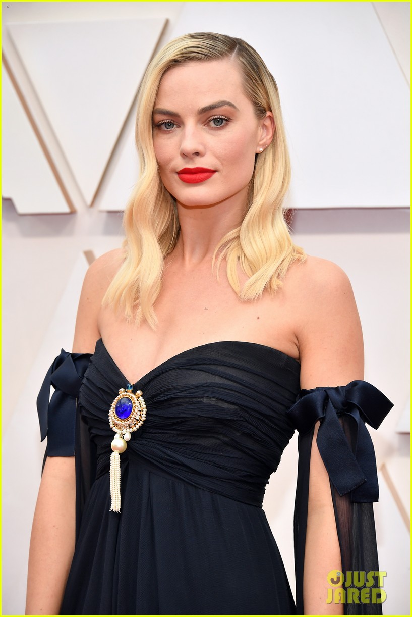 Margot Robbie Actress 2021 Wallpapers