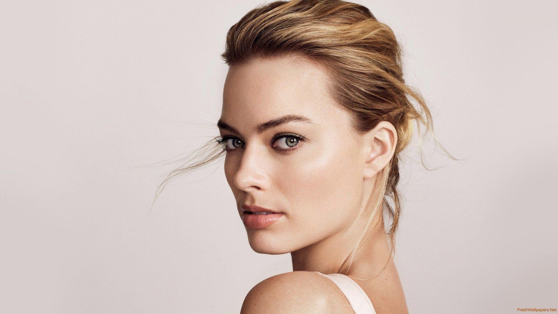 Margot Robbie Australian Actress 2017 Wallpapers