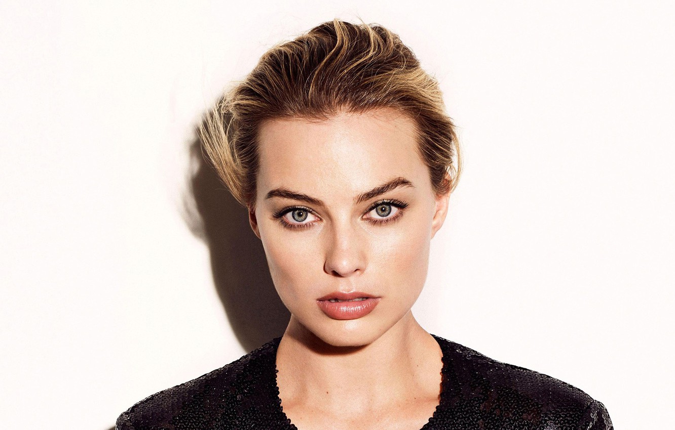 Margot Robbie Face Wallpapers