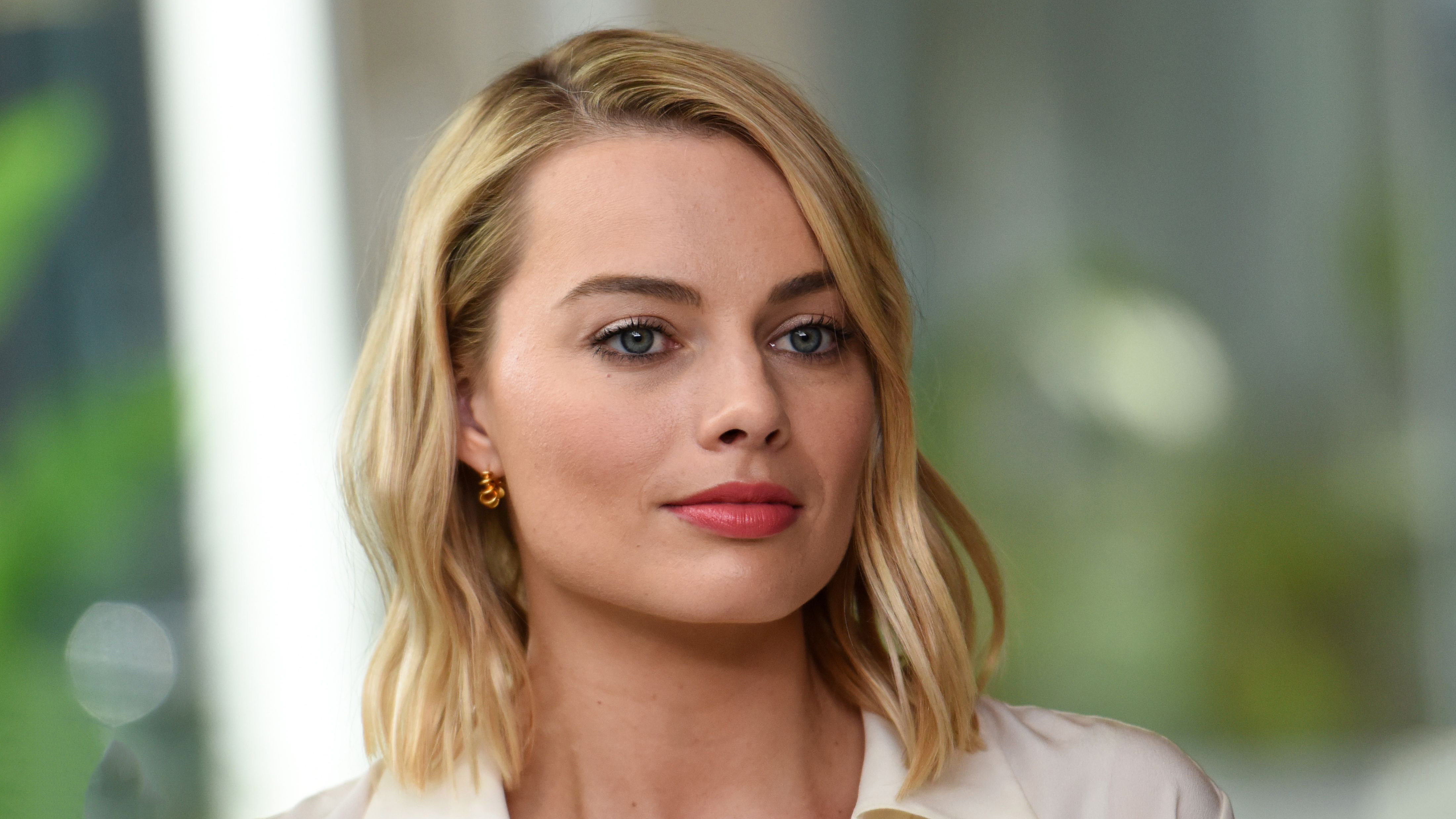 Margot Robbie Face Wallpapers